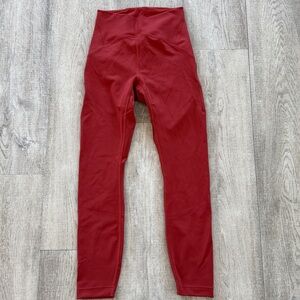 Lululemon leggings size 4 mild piling